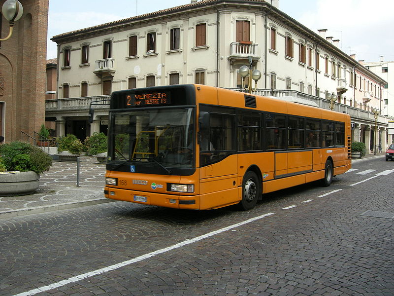 Autobús Autobús
